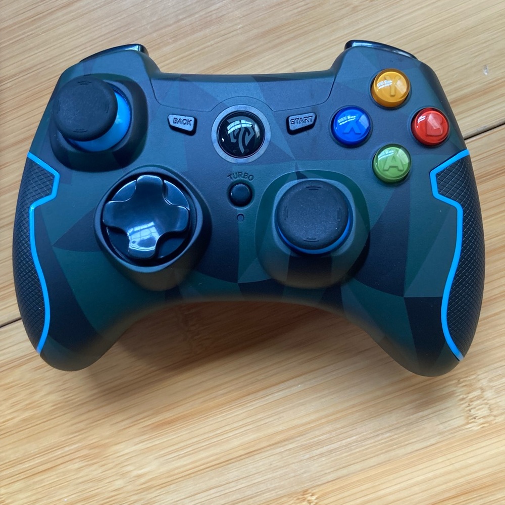 PS3 wireless game controller
